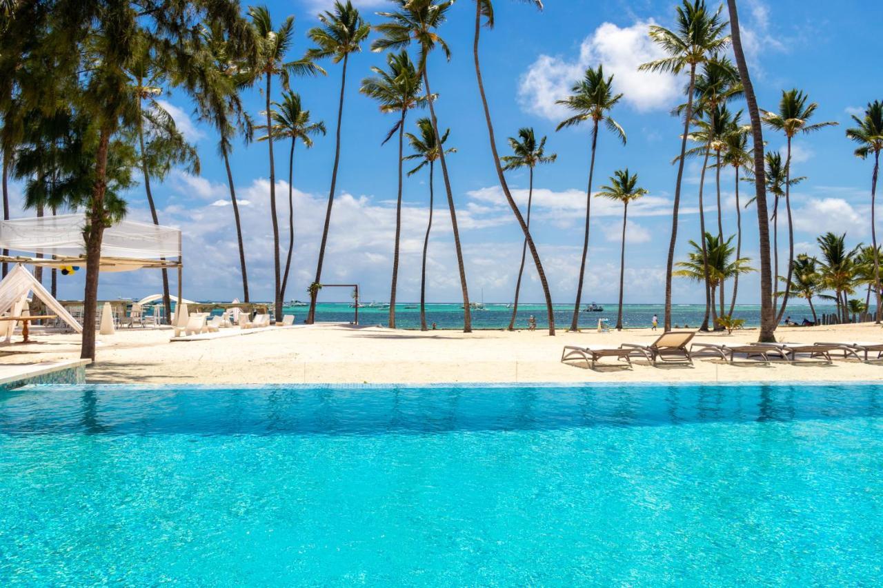 Family Getaway Apartment - Right On The Beach 푼타 카나 외부 사진